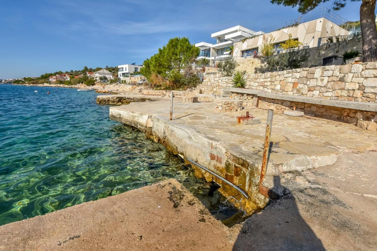 Apartments Pera Ражань Экстерьер фото
