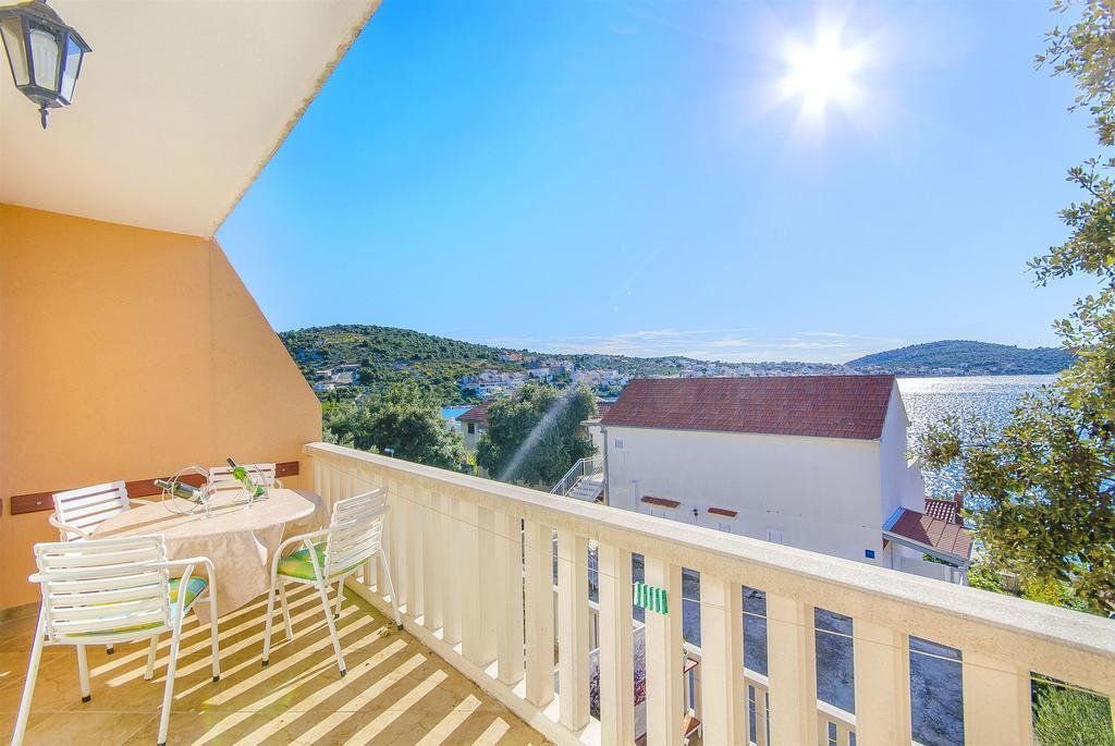 Apartments Pera Ражань Экстерьер фото