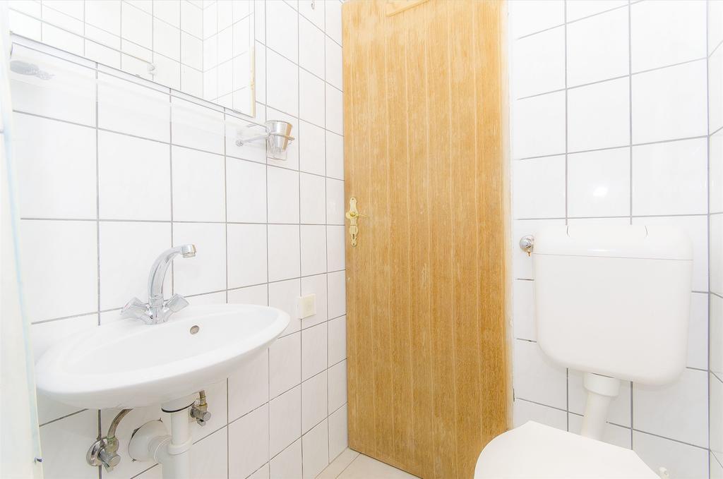 Apartments Pera Ражань Экстерьер фото